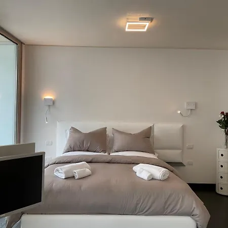 Grand Sissi Apartment